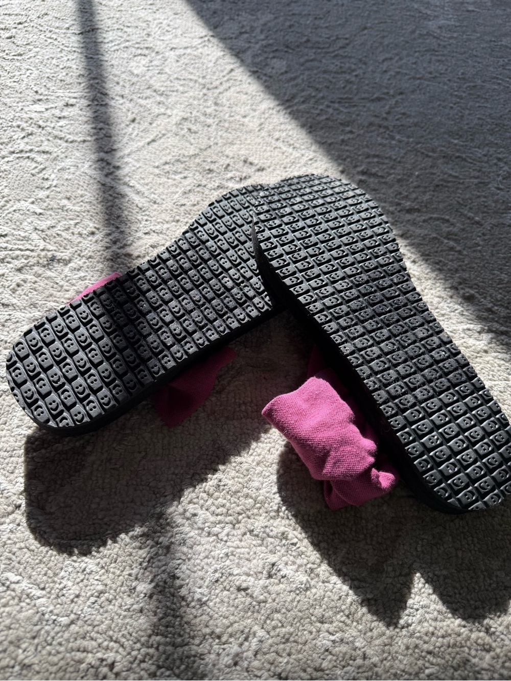 Bundle of 2 Sanuk Yoga Sling 2 Sandals in Black and Maroon colors - Picture 5 of 9